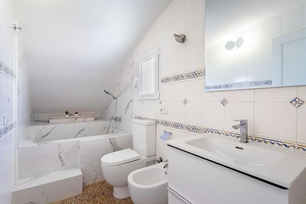 San Bartolomé Villa Marlenghi With Private Pool 0*, San Bartolomé ספרד