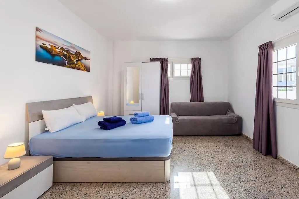 San Bartolomé Villa Marlenghi With Private Pool