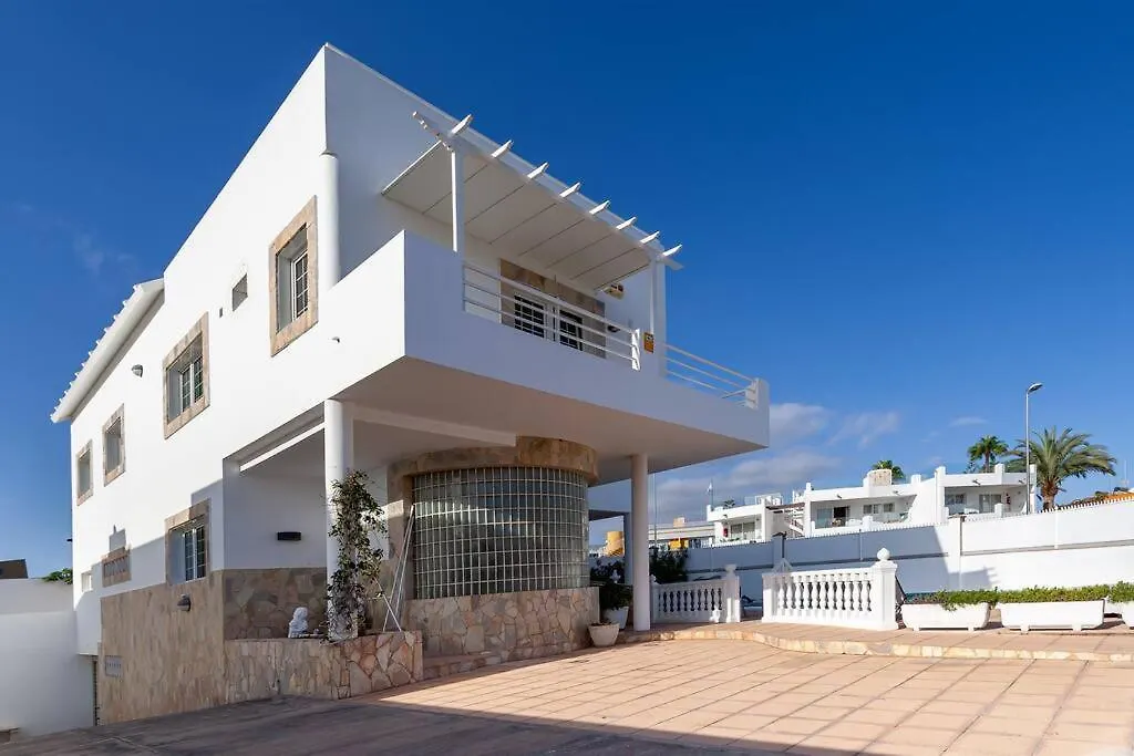 Villa Marlenghi With Private Pool San Bartolome de Tirajana   San Bartolome de Tirajana (Gran Canaria)